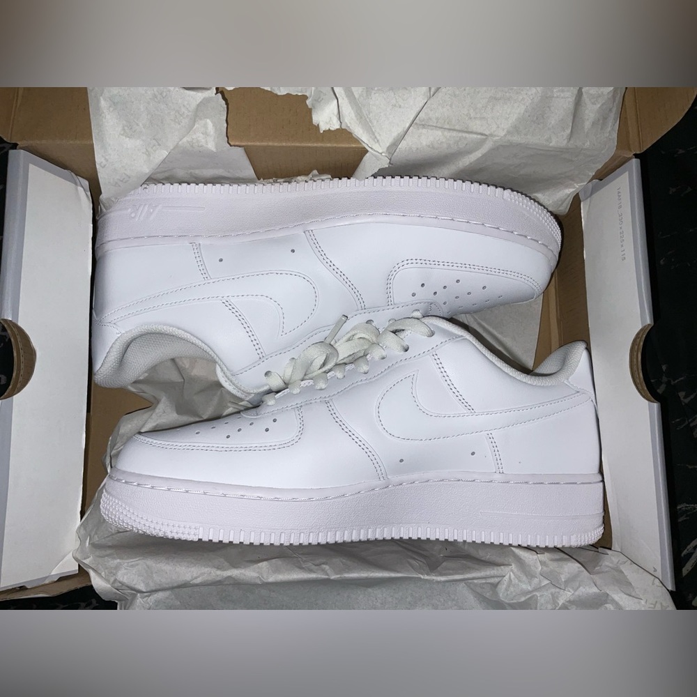 G Nikes. 9/10 condition